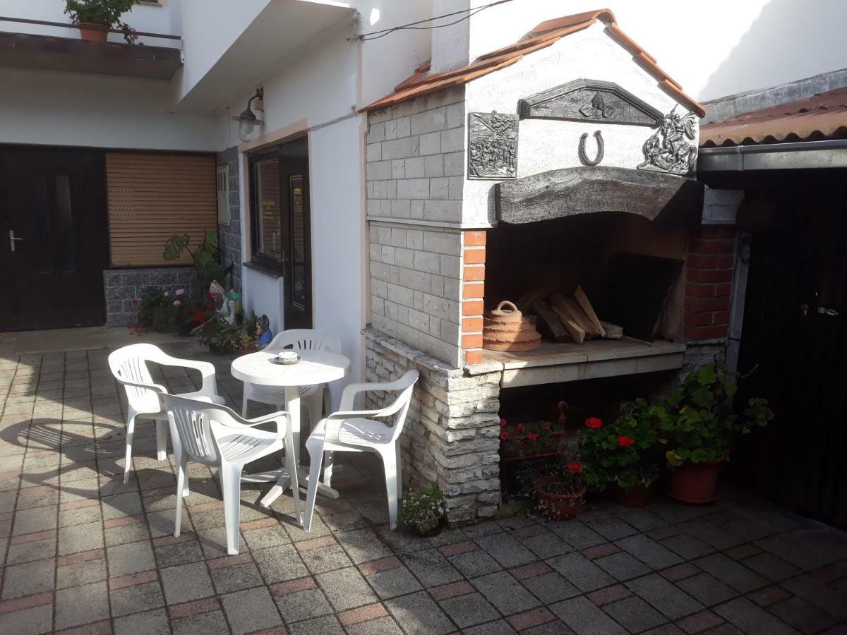 Apartmani Kristanic Karlovac Buitenkant foto