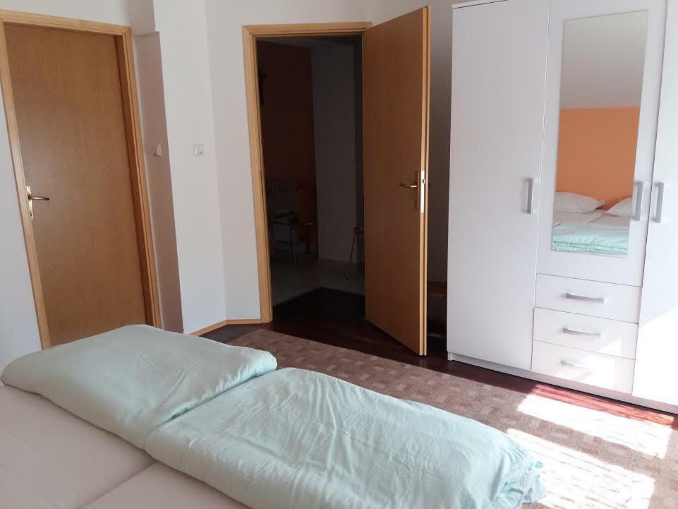 Apartmani Kristanic Karlovac Buitenkant foto